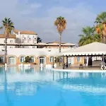 Kaos Hotel Villaggio Pirandello